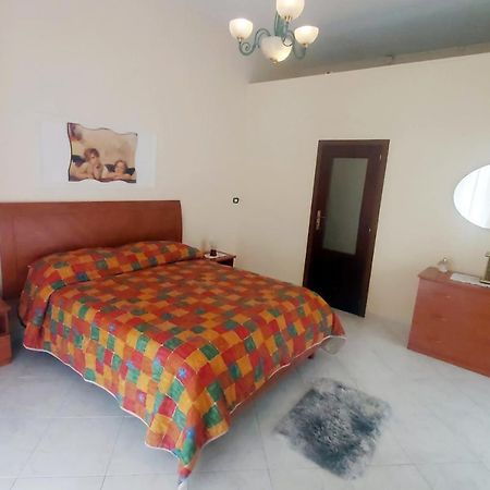 Casa Borbonica Apartment Наполи Екстериор снимка