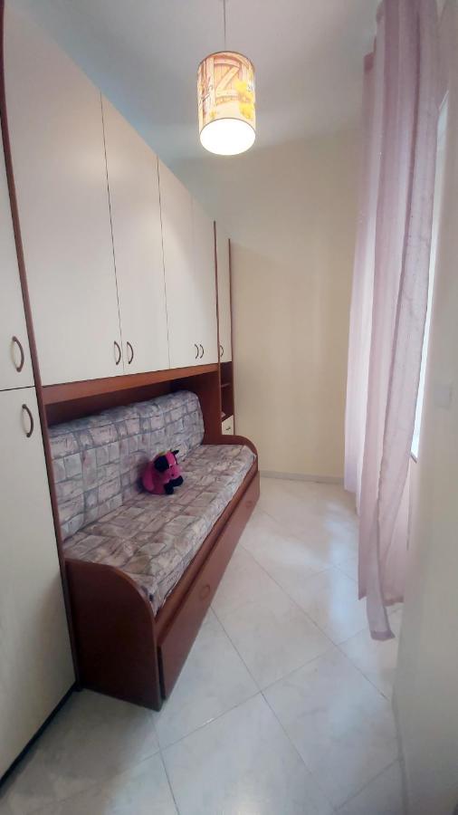 Casa Borbonica Apartment Наполи Екстериор снимка